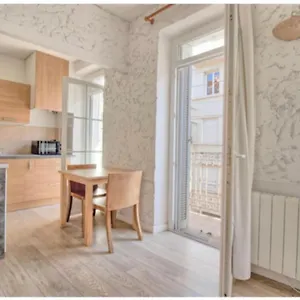 équipé Au Mourillon à 20m De La Appartement